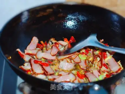 Make Rhodish and gravy step 5
