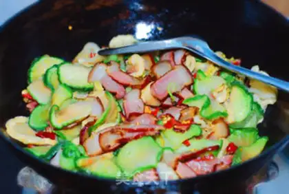 Make Rhodish and gravy step 6
