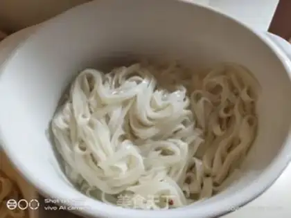 Make Spicy chicken noodles step 3