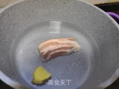 Make Garlic white meat step 1