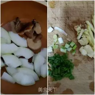 Make Tomato mushroom soup step 0