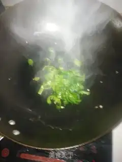 Make Egg sauce for noodles step 7