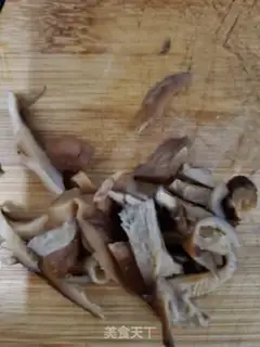 Make Tomato mushroom soup step 1