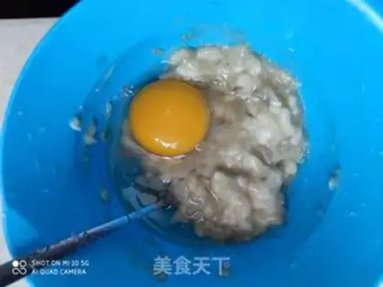 Make Breakfast banana omelet step 3