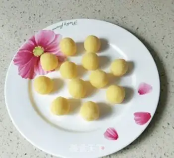 Make A little snack step 1