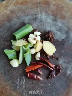 Make Red burning fish head tofu step 1