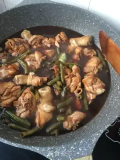 Make Sour bean horned chicken leg step 16
