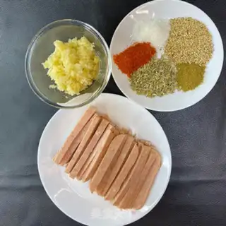 Make Lunch spicy step 1