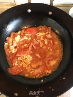 Make Tomato fried eggs step 3