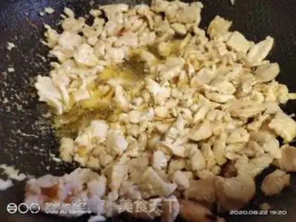 Make Chicken melon soup step 2