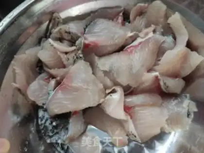 Make The sourfish that falls in love step 1