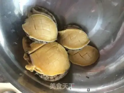 Make Abalone stew step 1