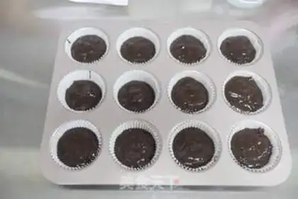 Make Chocolate marfin cake step 6