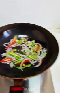 Make Pepper onion fried chicken step 5