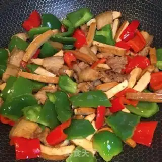 Make Five flowers and red pepper step 4