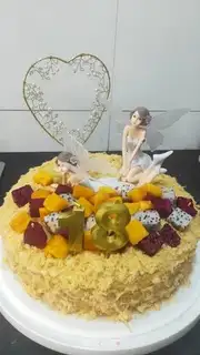 Make Ten inches of salad for a birthday cake step 3