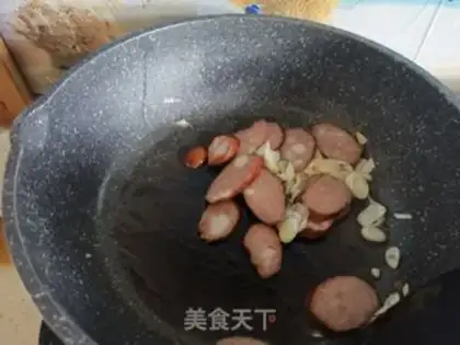 Make Harbin red intestinal fried eggs step 5