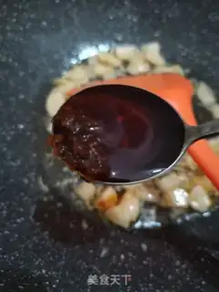 Make Seafood sauce burns cedar fish step 1