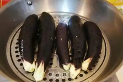 Make Spicy garlic step 1