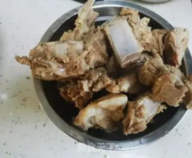 Make Pork bone and soybeans step 1