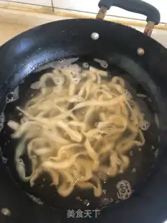 Make Scratch the face with eggs step 2