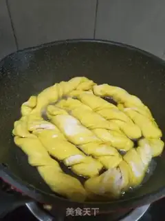 Make Pumpkin rolls step 7