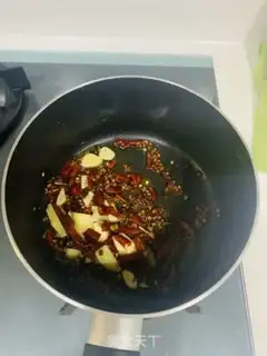 Make Frozen sea tie step 3