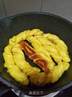 Make Pumpkin rolls step 9