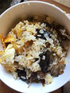 Make Pyramid egg fried rice step 4