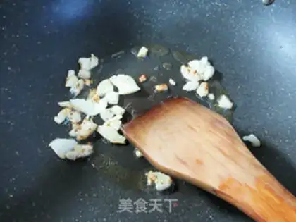 Make Carnival tossing car noodles step 3