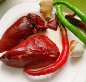 Make Twin peppers, pork liver step 0