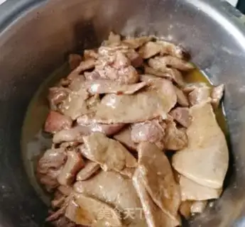 Make Twin peppers, pork liver step 7