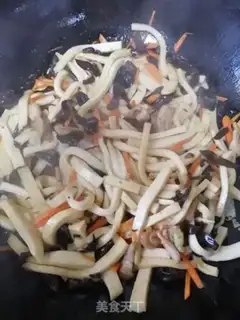 Make Mue-jee-jee-jee-yee step 6