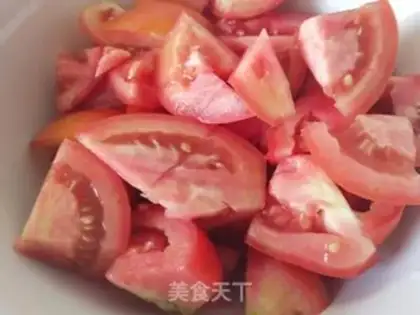 Make Cowfish tomato soup step 1
