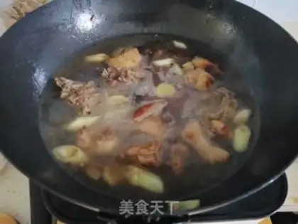 Make Stupid chicken stew of potatoes step 1