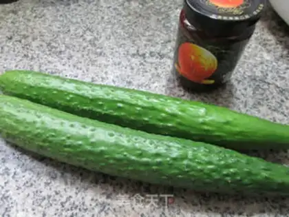 Make X-O CUCUMBER step 0
