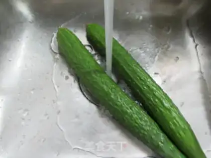 Make X-O CUCUMBER step 1