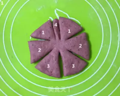 Make Flaming Dragon Cream Butterfly Creaming Bread step 9