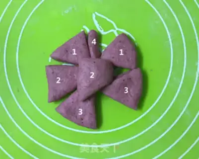 Make Flaming Dragon Cream Butterfly Creaming Bread step 10