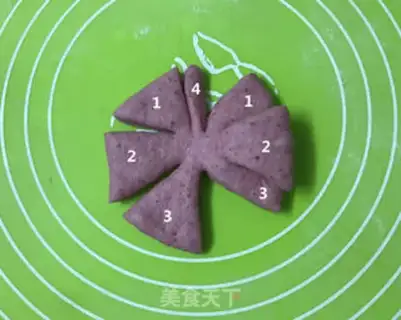 Make Flaming Dragon Cream Butterfly Creaming Bread step 11