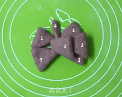 Make Flaming Dragon Cream Butterfly Creaming Bread step 12