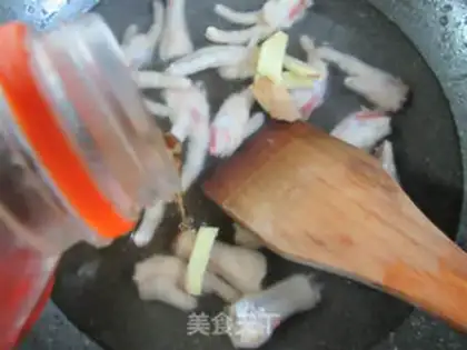Make Pickled chicken claws step 2