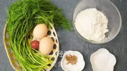 Make Spicy eggcake step 0
