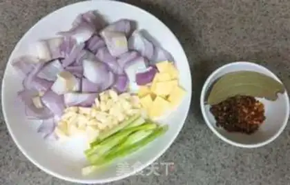Make Pig feet, chicken claws step 1