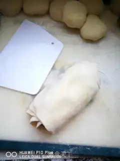 Make Beef rose buns step 17