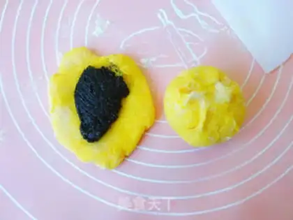 Make Black sesame carrots step 6