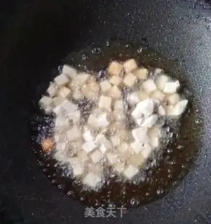 Make Tofu mushroom soup step 1
