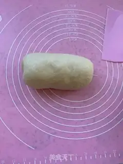 Make caterpillar bean bread step 4