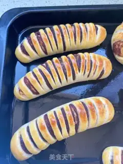 Make caterpillar bean bread step 15