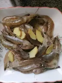 Make Spicy shrimp step 0
